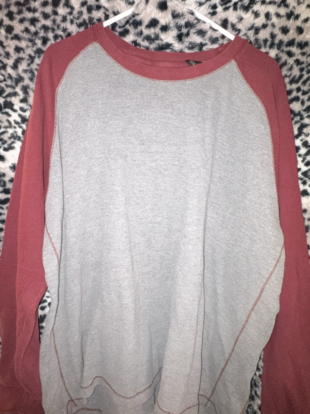 RedHead Two-Tone Crewneck Sweater in Gray and Dusty Rose